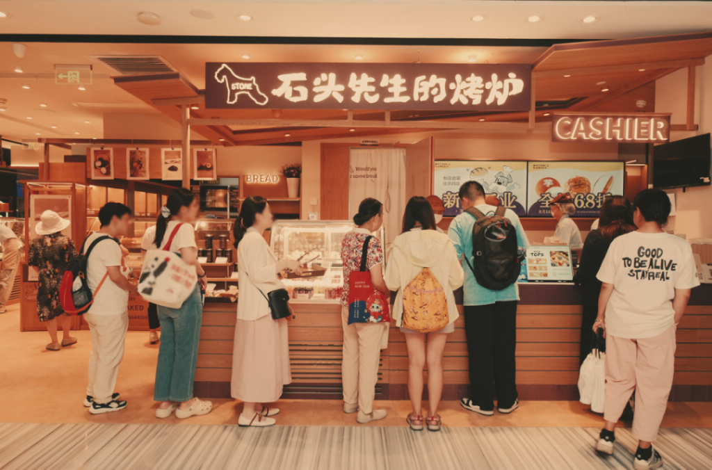 炉成功斩获2025第六届TBI杰出品牌创新奖！凯发K8国际娱乐韧性增长持续进化石头先生的烤(图8)